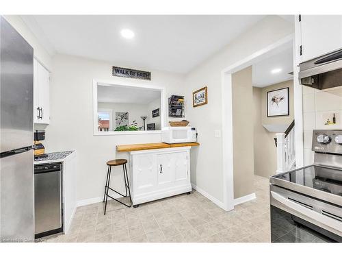 644 Alder Street W, Dunnville, ON - Indoor Photo Showing Kitchen