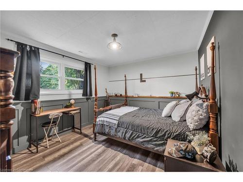 644 Alder Street W, Dunnville, ON - Indoor Photo Showing Bedroom