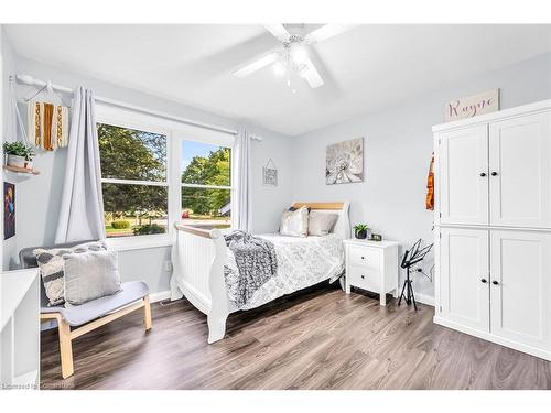 644 Alder Street W, Dunnville, ON - Indoor Photo Showing Bedroom