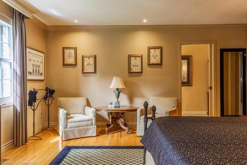 58 Braemar Place, Hamilton, ON - Indoor Photo Showing Bedroom