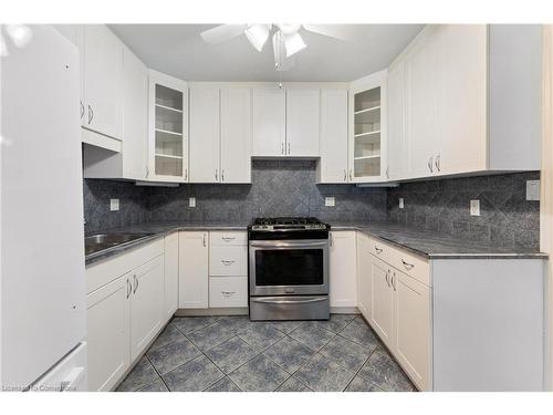 46 Graham Avenue S, Hamilton, ON - Indoor Photo Showing Kitchen