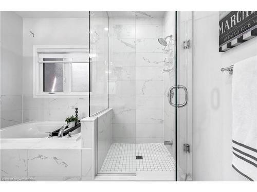 258 Shoreview Drive, Welland, ON - Indoor Photo Showing Bathroom