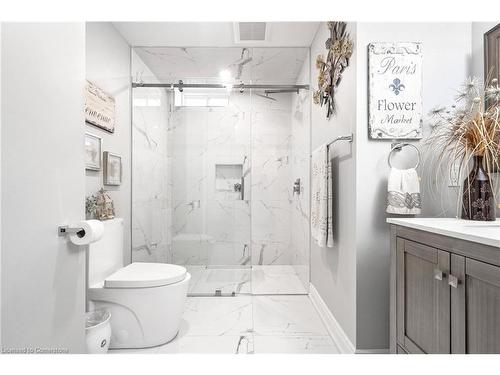 258 Shoreview Drive, Welland, ON - Indoor Photo Showing Bathroom