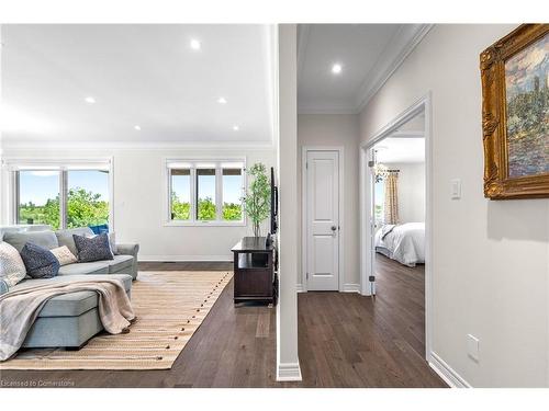 258 Shoreview Drive, Welland, ON - Indoor Photo Showing Bedroom