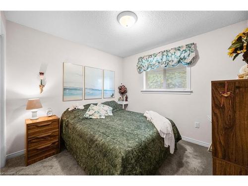 115 Park Street, Ridgeway, ON - Indoor Photo Showing Bedroom