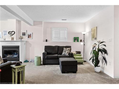 115 Park Street, Ridgeway, ON - Indoor Photo Showing Living Room With Fireplace