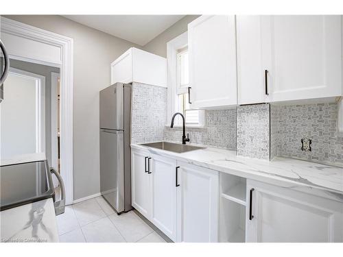 491 Colborne Street, Brantford, ON - Indoor Photo Showing Kitchen With Upgraded Kitchen