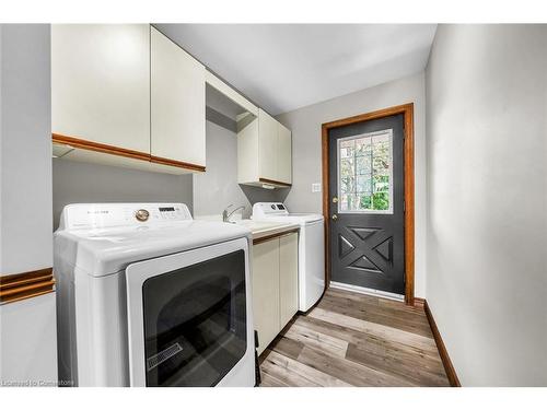 1040 Caistor Centre Road, West Lincoln, ON - Indoor Photo Showing Laundry Room