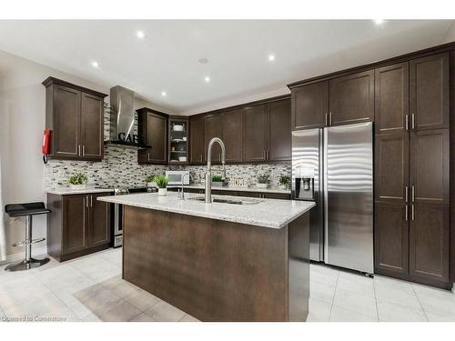 22 Selsdon Street, Brampton, ON - Indoor Photo Showing Kitchen With Upgraded Kitchen