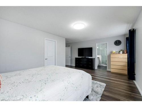 22 Selsdon Street, Brampton, ON - Indoor Photo Showing Bedroom