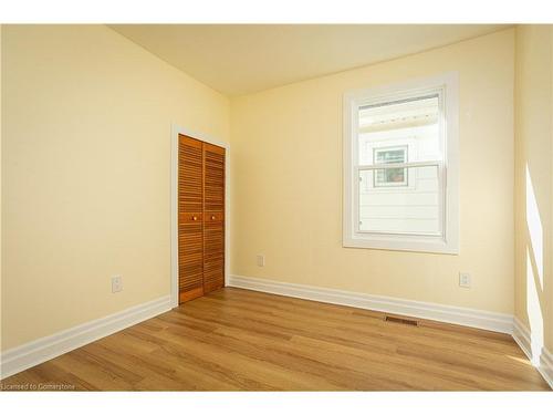 48 East 18Th Street, Hamilton, ON - Indoor Photo Showing Other Room