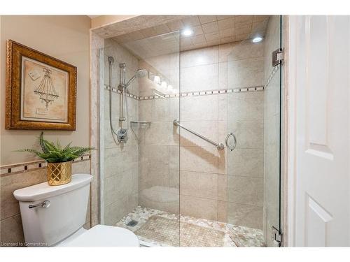 507-8 Village Green Boulevard, Stoney Creek, ON - Indoor Photo Showing Bathroom