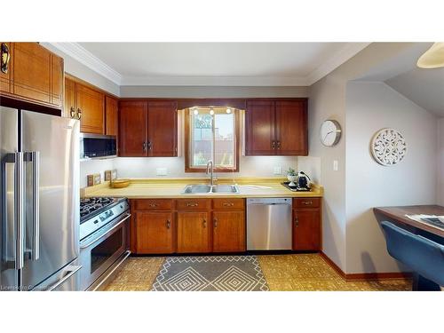 380 Fares Street, Port Colborne, ON - Indoor Photo Showing Kitchen With Double Sink