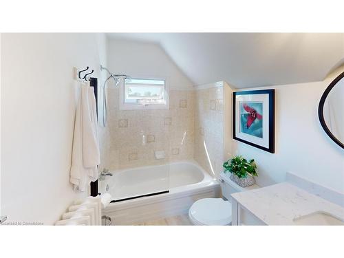 380 Fares Street, Port Colborne, ON - Indoor Photo Showing Bathroom