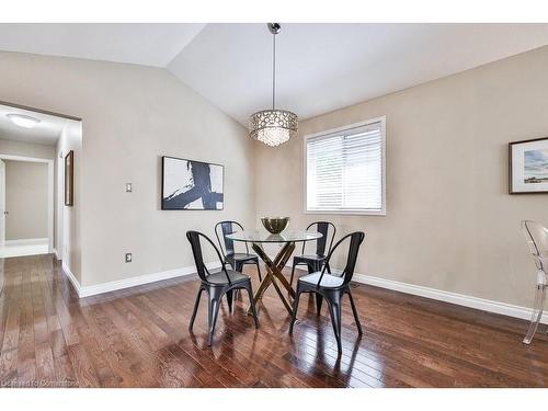 2911 Darien Road, Burlington, ON - Indoor Photo Showing Dining Room