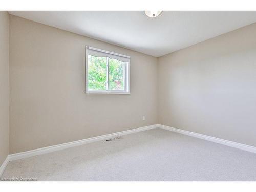 2911 Darien Road, Burlington, ON - Indoor Photo Showing Other Room