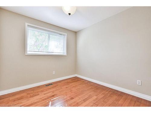 2911 Darien Road, Burlington, ON - Indoor Photo Showing Other Room