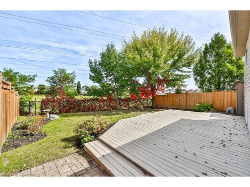 2911 Darien Road, Burlington, ON - Outdoor With Backyard