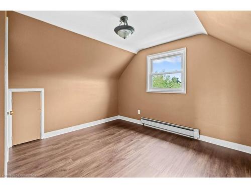 40 Facer Street, St. Catharines, ON - Indoor Photo Showing Other Room