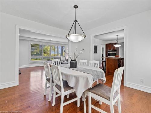 16629 Side Road 22, Halton Hills, ON - Indoor Photo Showing Dining Room