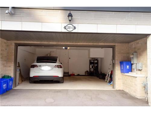 4-2481 Badger Crescent, Oakville, ON - Indoor Photo Showing Garage