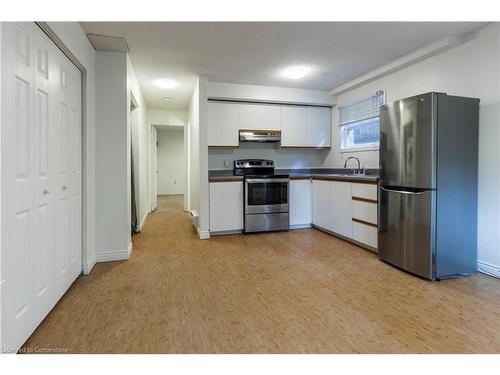 48 Guise Street E, Hamilton, ON - Indoor Photo Showing Kitchen