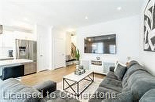 26 Foothills Lane, Stoney Creek, ON - Indoor Photo Showing Living Room