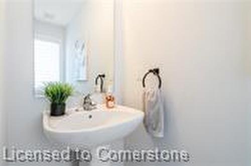 26 Foothills Lane, Stoney Creek, ON - Indoor Photo Showing Bathroom