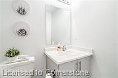 26 Foothills Lane, Stoney Creek, ON - Indoor Photo Showing Bathroom