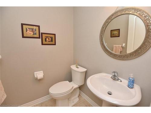 59 Holimont Court, Hamilton, ON - Indoor Photo Showing Bathroom