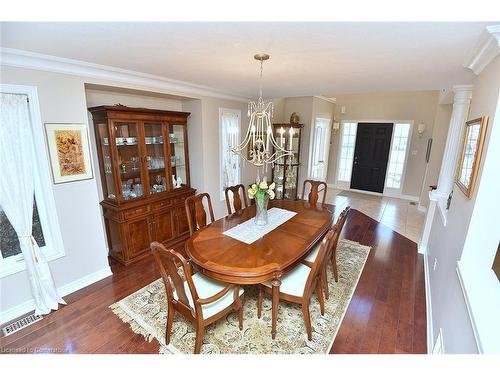 59 Holimont Court, Hamilton, ON - Indoor Photo Showing Dining Room