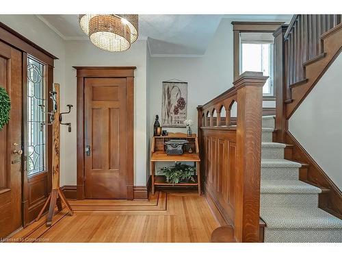 389 Torrance Street, Burlington, ON - Indoor Photo Showing Other Room