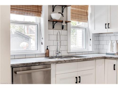 248 Province Street S, Hamilton, ON - Indoor Photo Showing Kitchen