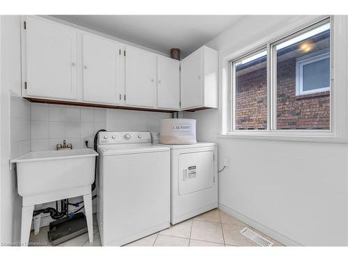 600 Upper Horning Road, Hamilton, ON - Indoor Photo Showing Laundry Room