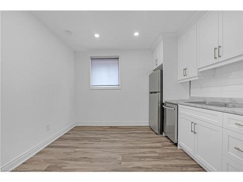 143 Ferrie Street E, Hamilton, ON - Indoor Photo Showing Kitchen