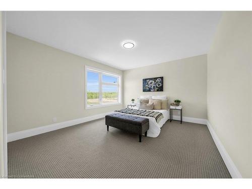 60 Pike Creek Drive, Cayuga, ON - Indoor Photo Showing Bedroom