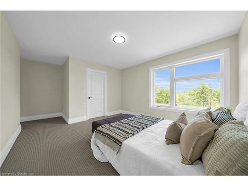 60 Pike Creek Drive, Cayuga, ON - Indoor Photo Showing Bedroom