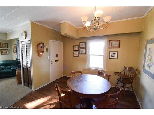 106 Forest Street W, Dunnville, ON - Indoor Photo Showing Dining Room