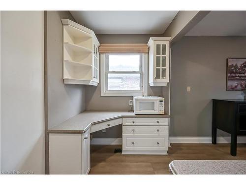 Upper-330 East 17Th Street, Hamilton, ON - Indoor