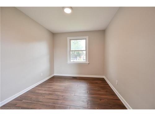 Upper-330 East 17Th Street, Hamilton, ON - Indoor Photo Showing Other Room