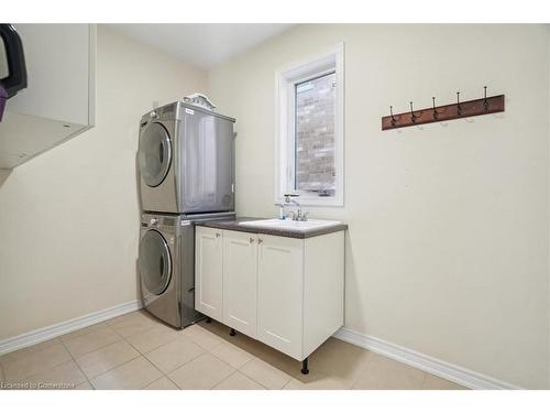 232 Raymond Road, Ancaster, ON - Indoor Photo Showing Laundry Room