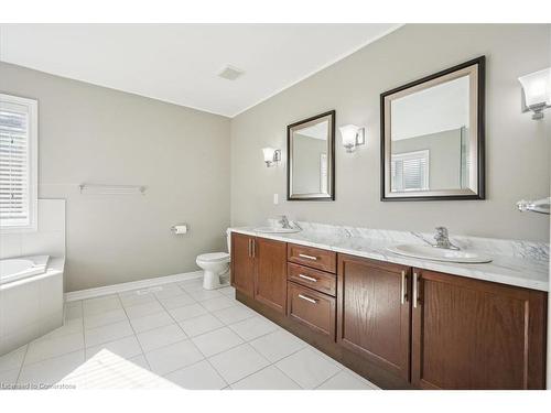 232 Raymond Road, Ancaster, ON - Indoor Photo Showing Bathroom