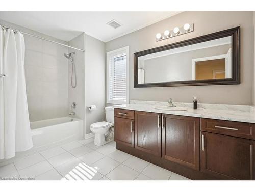 232 Raymond Road, Ancaster, ON - Indoor Photo Showing Bathroom