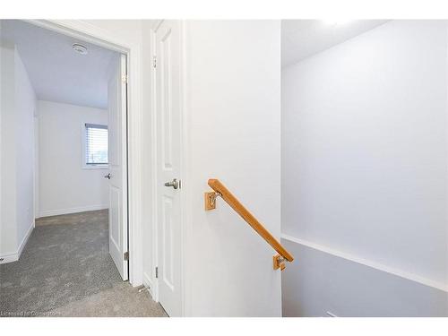 31 Radison Lane, Hamilton, ON - Indoor Photo Showing Other Room