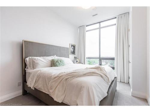 606-101 Locke Street S, Hamilton, ON - Indoor Photo Showing Bedroom