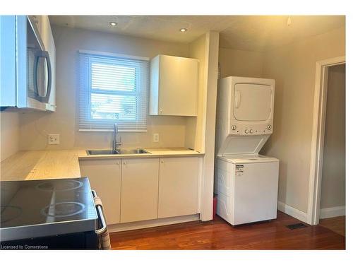 439 Upper Gage Avenue, Hamilton, ON - Indoor Photo Showing Laundry Room