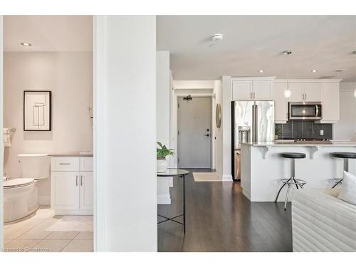 509-181 James Street N, Hamilton, ON - Indoor Photo Showing Kitchen With Upgraded Kitchen