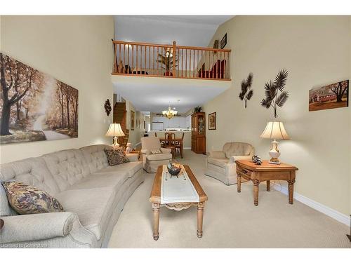 69 Mapleleaf Trail, Glanbrook, ON - Indoor Photo Showing Living Room