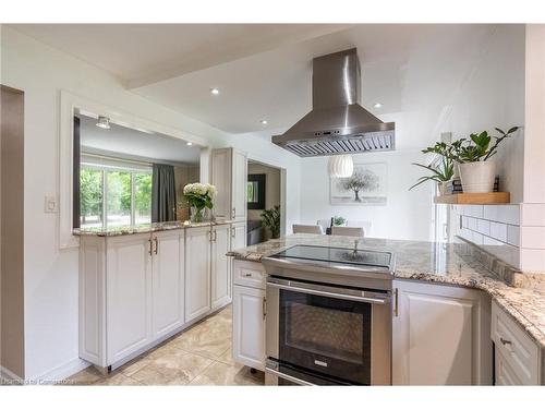 2245 8 Sideroad, Burlington, ON - Indoor Photo Showing Kitchen