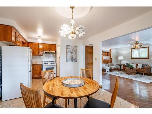 10 Dorothy Street, Hamilton, ON - Indoor Photo Showing Dining Room